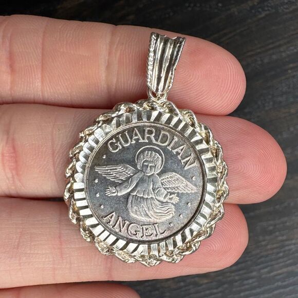 Vintage My Own Guardian Angel 999 Pure Silver Coin in 925 Sterling Pendant - Picture 9 of 9